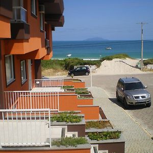 Praia De Quatro Ilhas A 50 Metros Do Mar